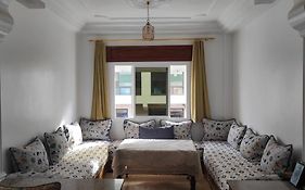 Superbe Appartement Chaleureux A 350M De La Plage